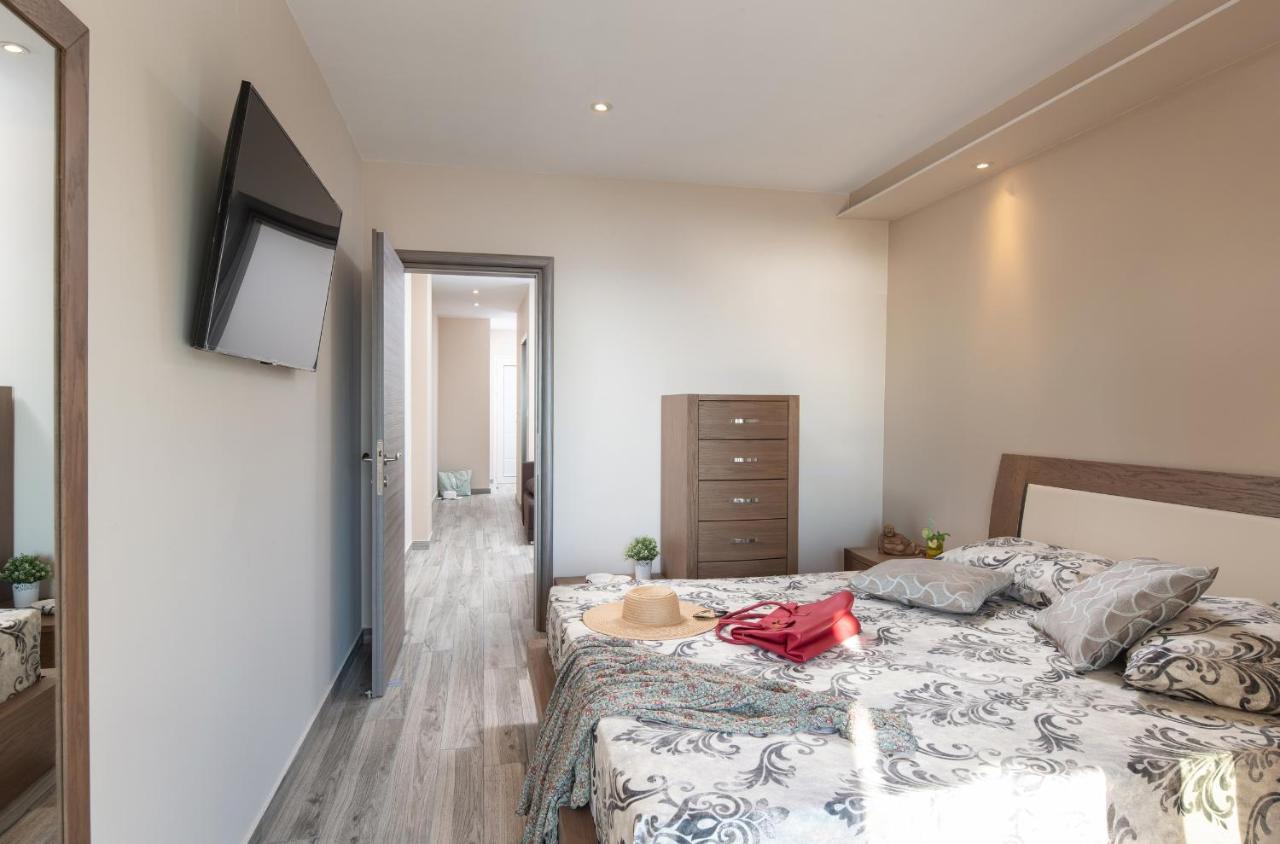 Sunset Studios - Suites With Seaview & Back Side Apartements 토로니 외부 사진