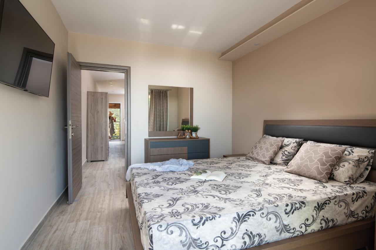 Sunset Studios - Suites With Seaview & Back Side Apartements 토로니 외부 사진