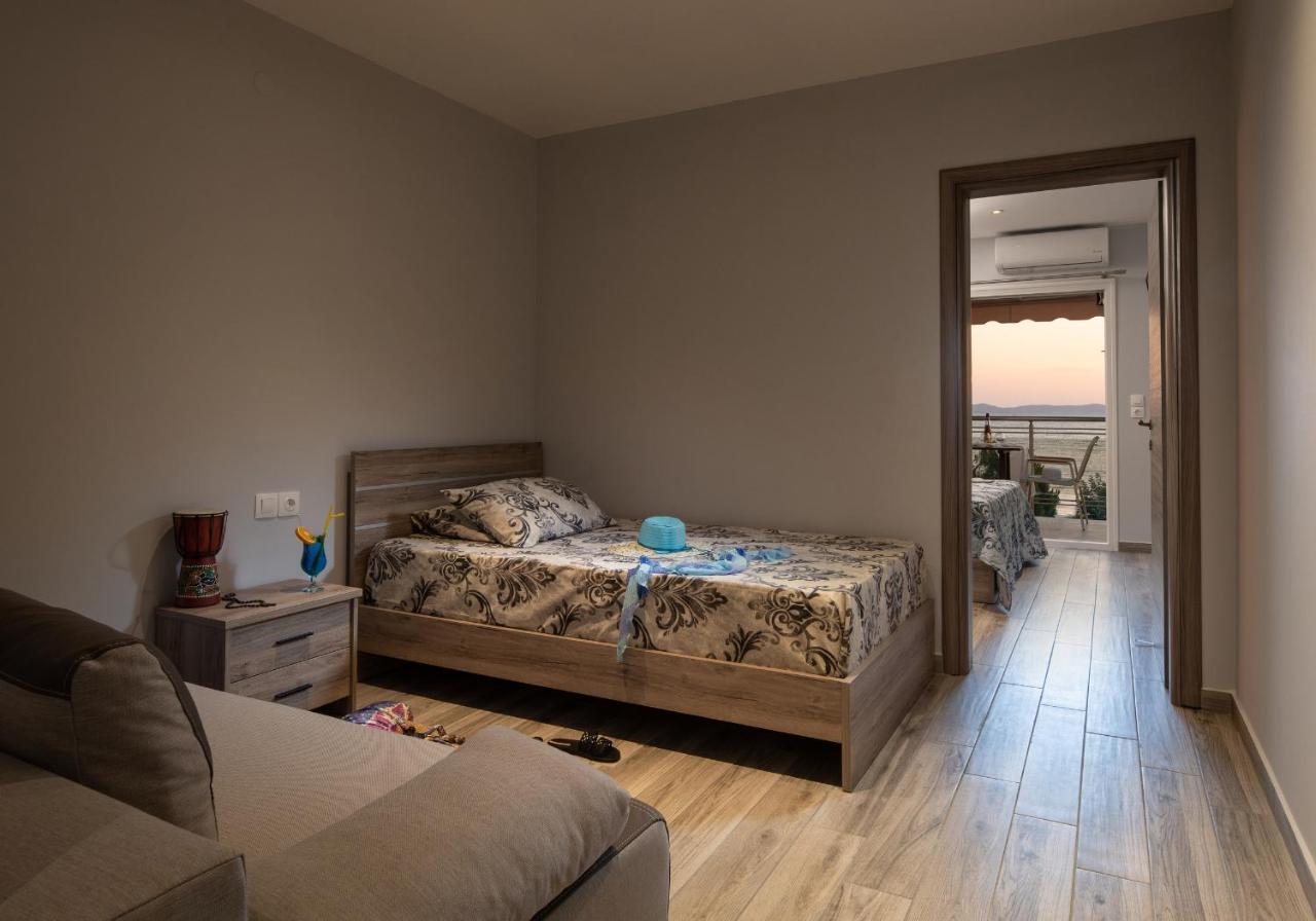 Sunset Studios - Suites With Seaview & Back Side Apartements 토로니 외부 사진