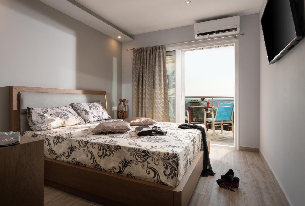 Sunset Studios - Suites With Seaview & Back Side Apartements 토로니 외부 사진