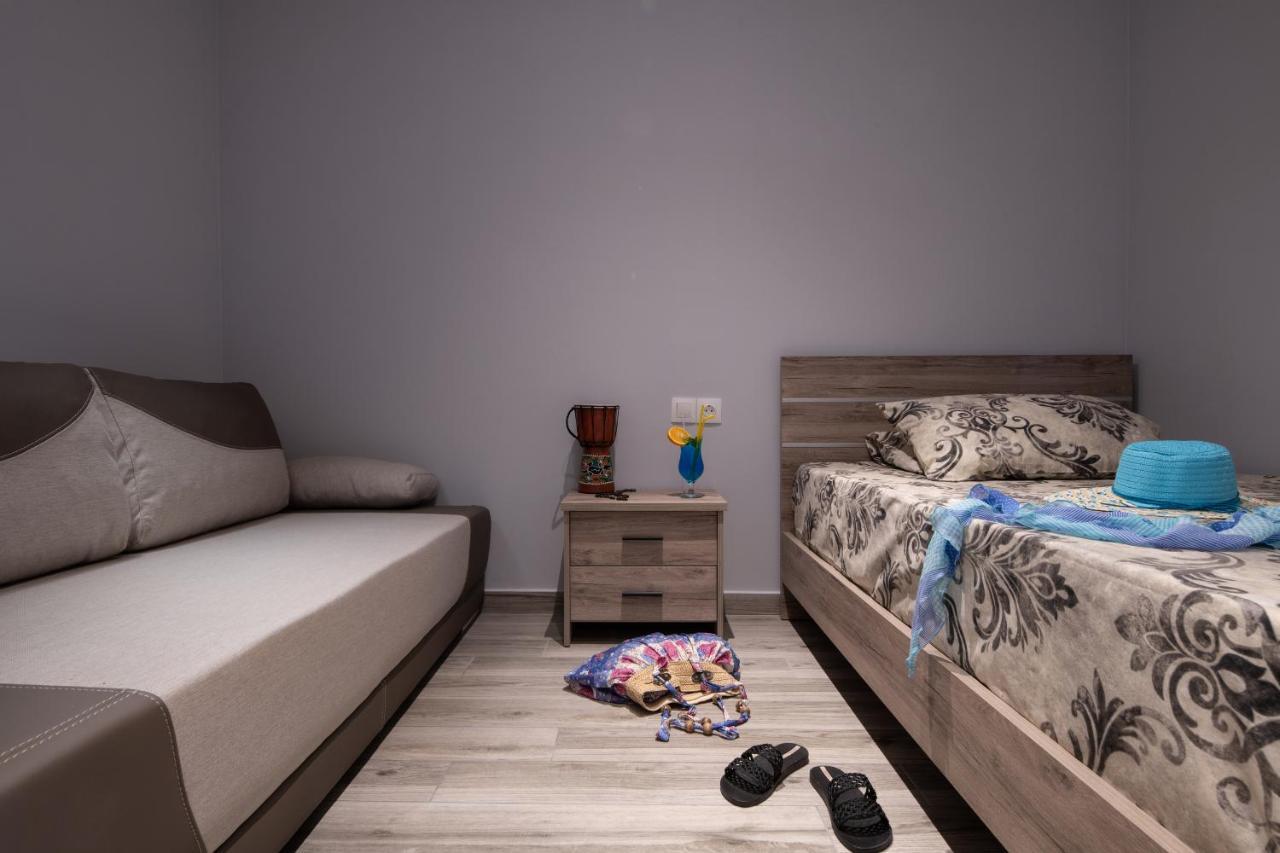 Sunset Studios - Suites With Seaview & Back Side Apartements 토로니 외부 사진