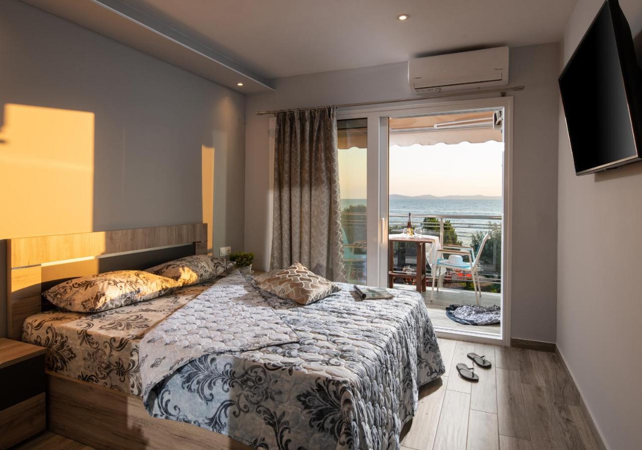 Sunset Studios - Suites With Seaview & Back Side Apartements 토로니 외부 사진