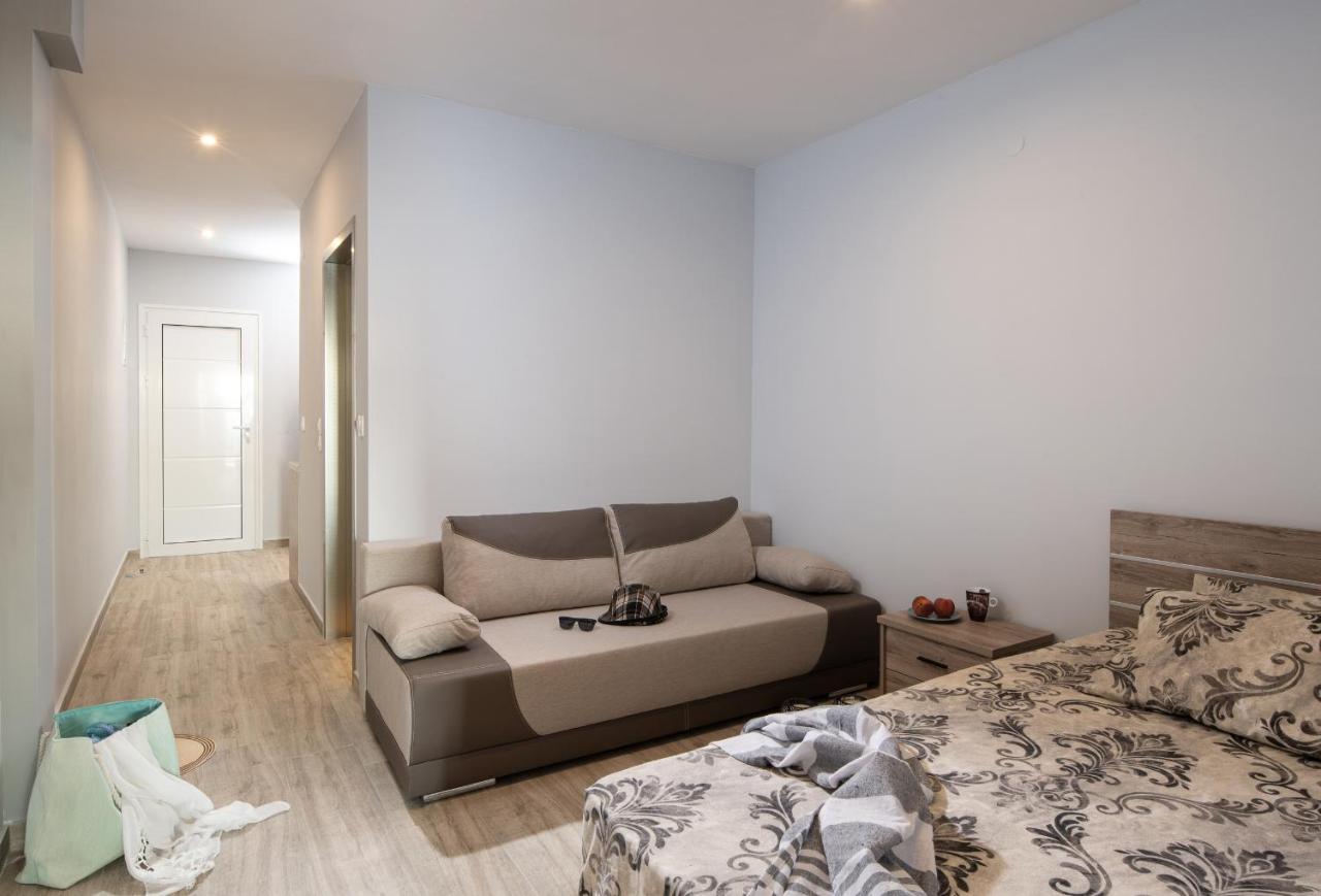 Sunset Studios - Suites With Seaview & Back Side Apartements 토로니 외부 사진